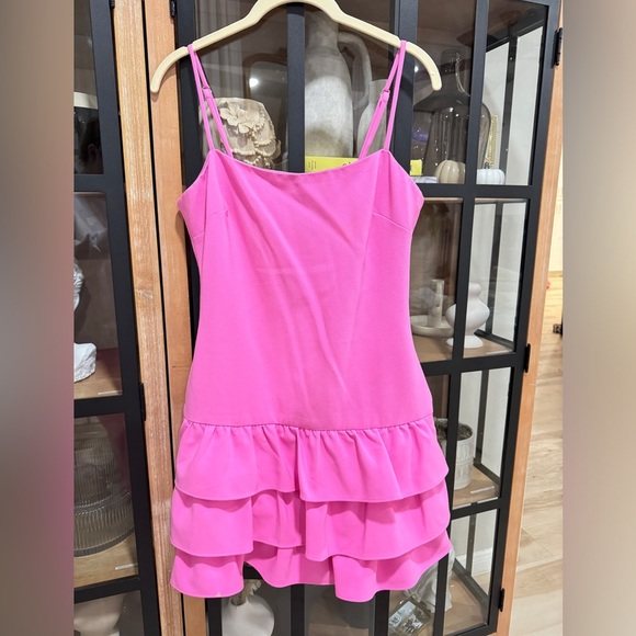 LIKELY Amica Tiered Ruffle Hem Mini cocktail dress Barbie Pink Sugar square neck - Picture 2 of 8